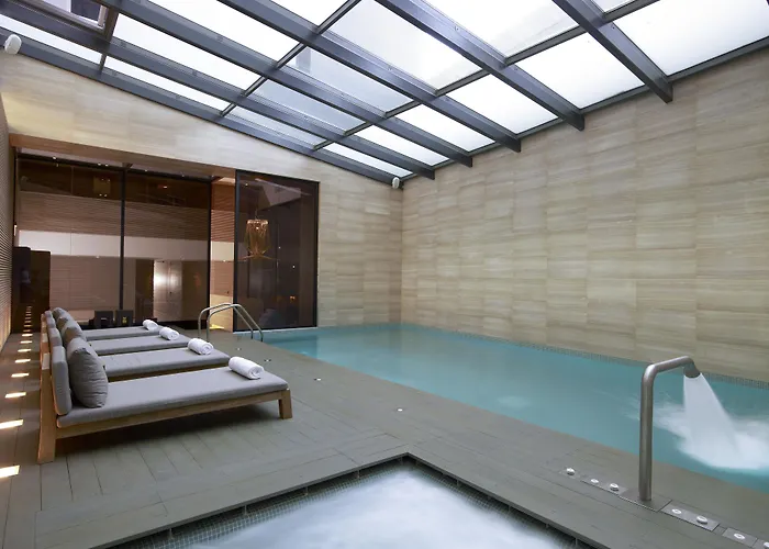 The Met Thessaloniki, A Member Of Design