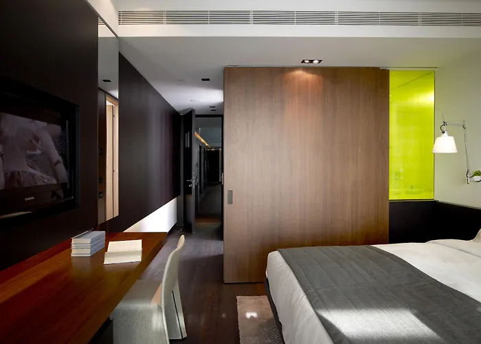 The Met Thessaloniki, A Member Of Design