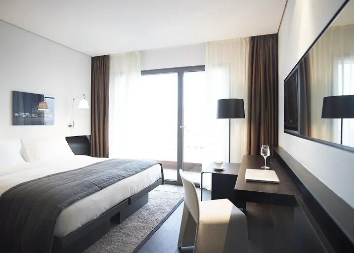 The Met Thessaloniki, A Member Of Design