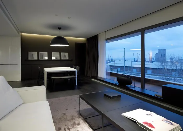 The Met Thessaloniki, A Member Of Design